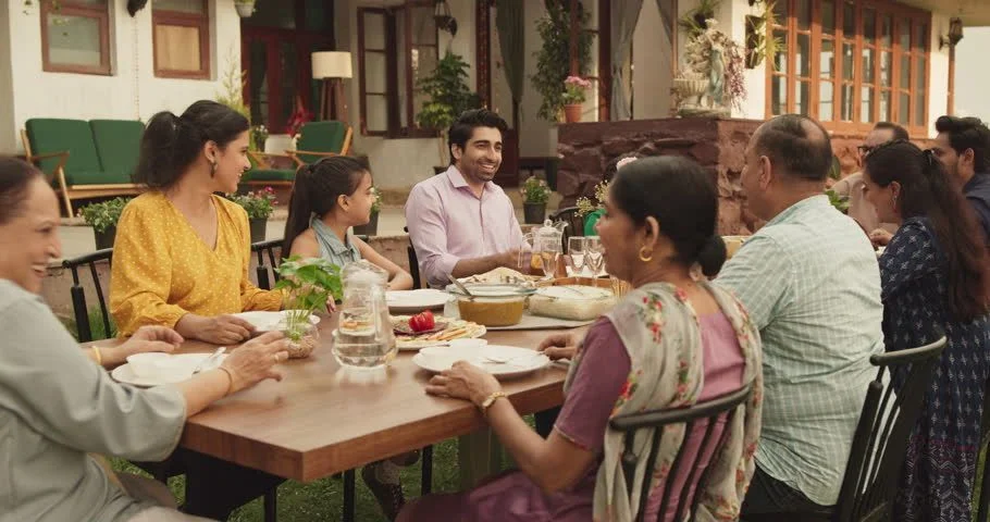 Multigenerational Retreats: Villas That Connect Generations